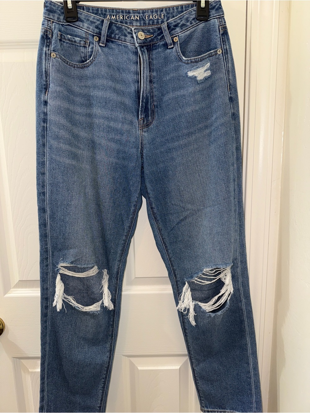 American Eagle Outfitters Ripped Medium Blue Jeans